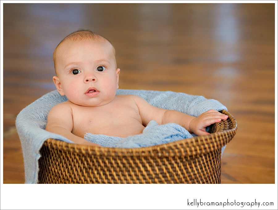 *I am so lucky that I get these babes with these big beautiful eyes!