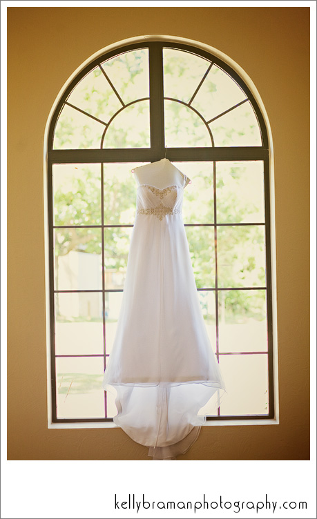 *ah...the dress.  I am always SO excited to see the dress when I arrive!