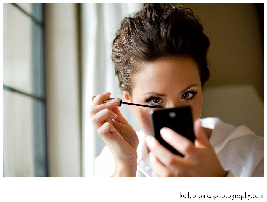 hello gorgeous eyes!