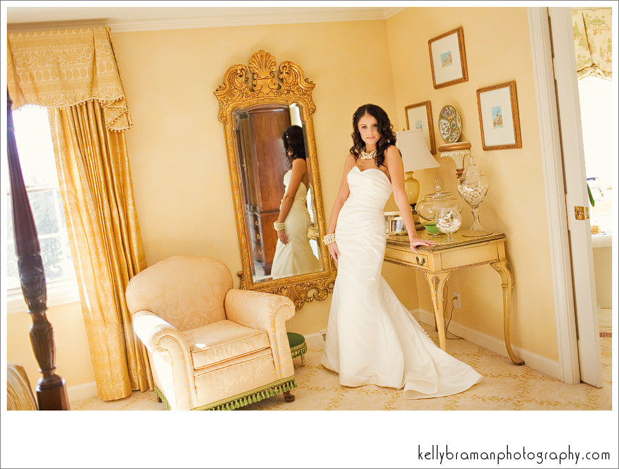 I know...I was dying too!  can you say....Amazingly beautiful?! love it...love ya, Dee!