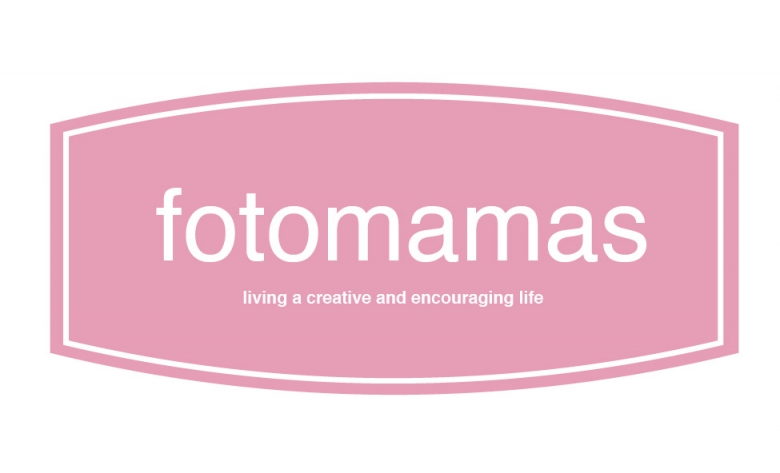 Fotomamas is a workshop for moms who want to learn more about their camera taught by Kelly Braman