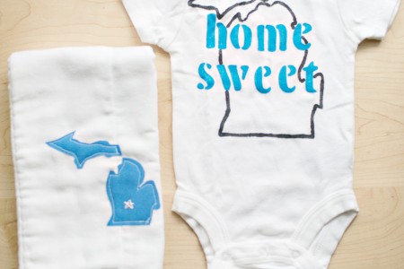 Kelly Braman Photography specializes in newborn lifestyle photography in Grand Rapids MI