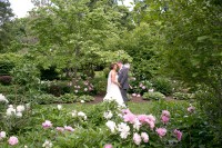 Kelly Braman loves photographing beautiful garden weddings.